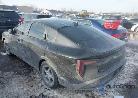 2025 Kia K4 Lxs из США, поврежденный, VIN 3KPFT4DE7SE228943